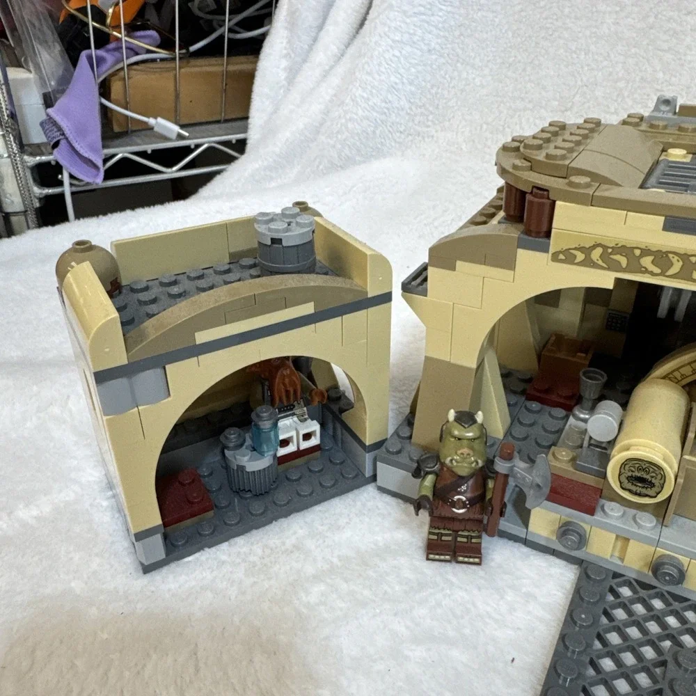 LEGO Star Wars Boba Fett's Throne Room 75326 All 7 Minifigures Instructions